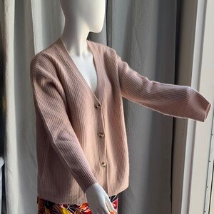 Joie Ribbed V-Neck Button 
Cardigan in Blush Pink Oversized 
Size Medium